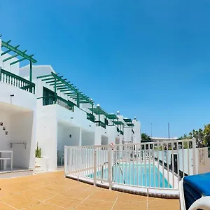 montorian-apartments-lanzarote.puertodelcarmen-hotels.org/